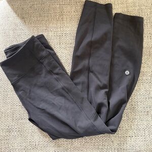 Lululemon Invigorate High Rise Tight 25”Black Leggings with Logo and Pockets